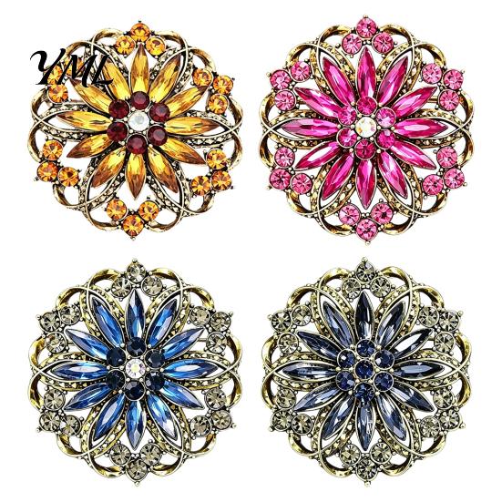 Vintage Clothing Pin Hollow Rhinestone Flower Brooch, Floral Lapel for Women Accessory Women, Bling Badge Jewelry Accessories Retro Alloy Pins
