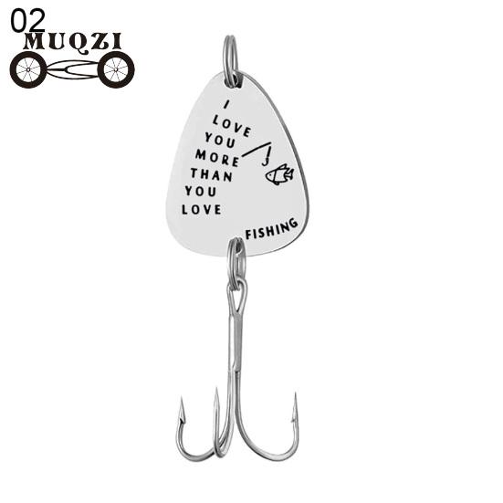 Буквы с выгравированным рыболовным крючком — фото 7