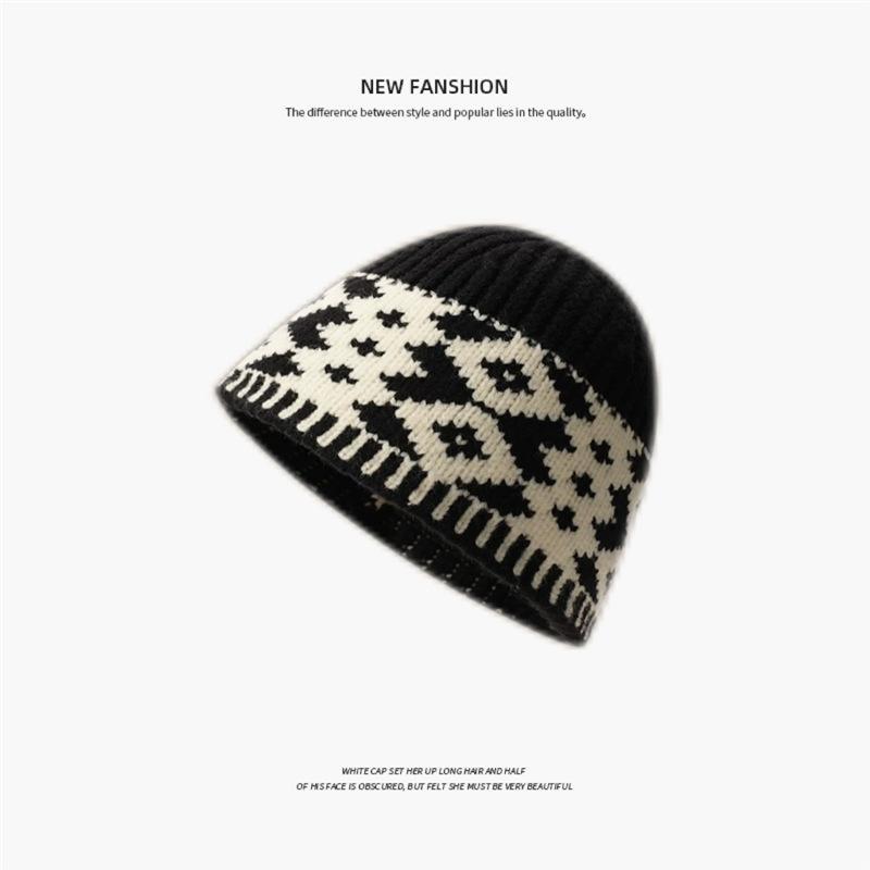 Autumn and winter warm wool hat, hand-woven hollow bald hat, women's fringed ear protector, sleeves, knitted hat