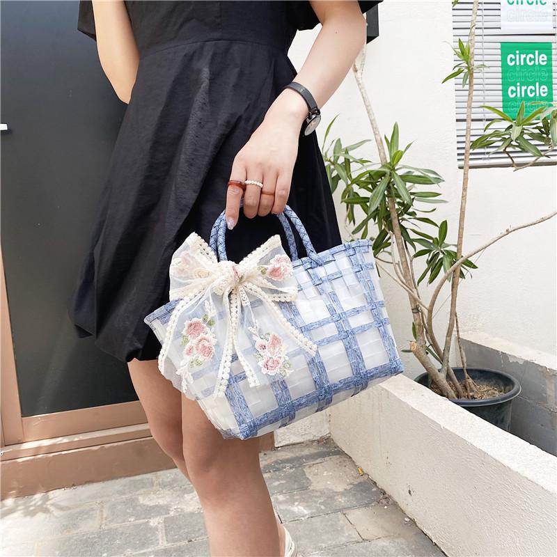 Simple Design Straw Bags for Women Artisanal Bohemian Style Beach Summer Fashion Package Bucket Tote Bags