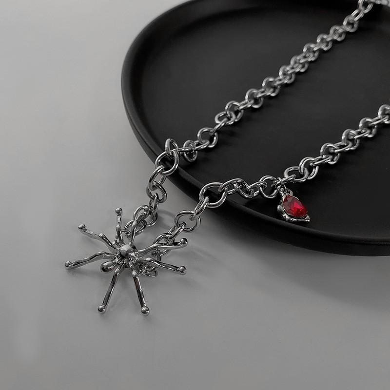 Gothic Red Zircon Spider Pendant Necklace for Women Dark Rose Mysterious Chokers Collar Chain Y2K Accessories Fashion Jewelry