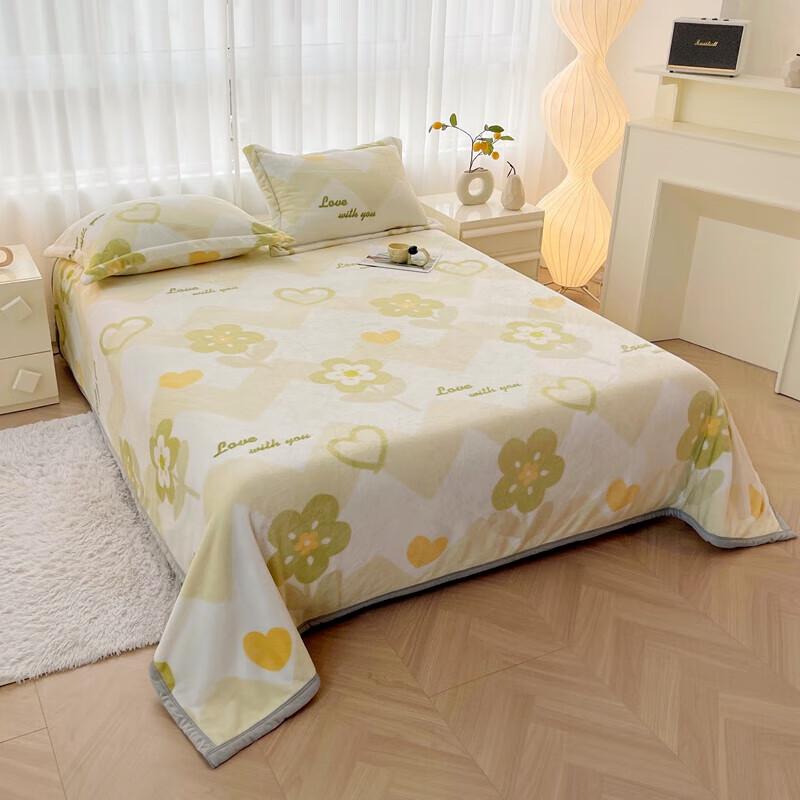 LANGSHA Milk Velvet All-Season Quilt