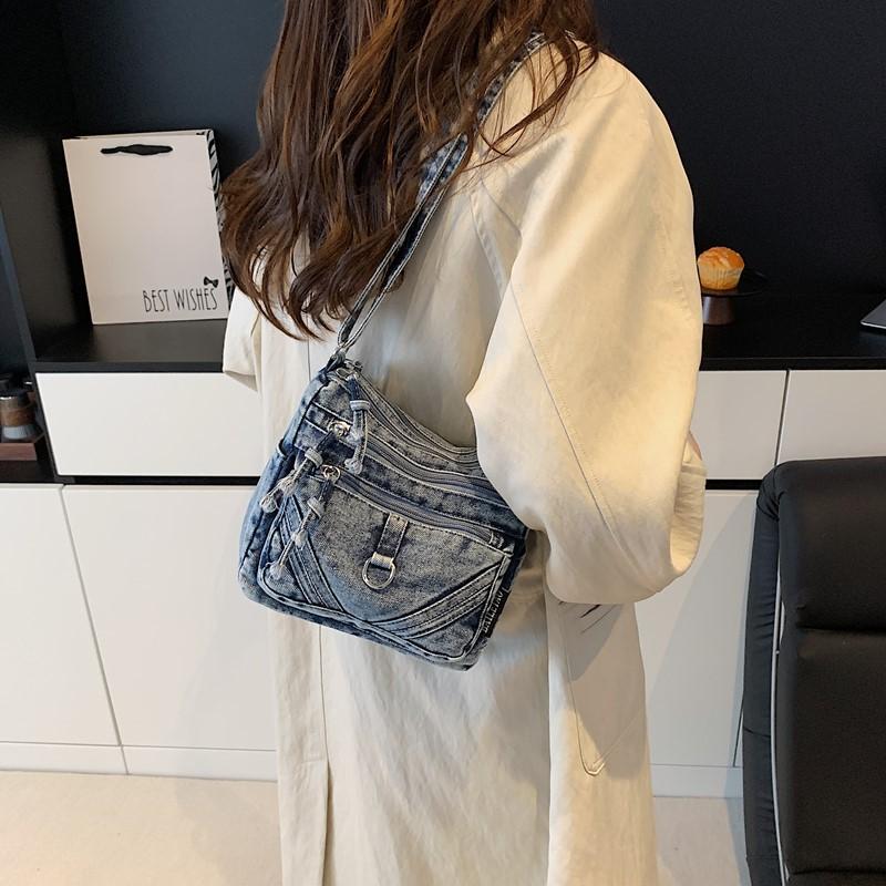 Retro lightweight denim large-capacity bag 2025 autumn new trendy women's bag casual shoulder messenger small square bag