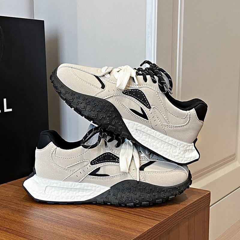 

инс корейская версия новых кроссовок Форрест Гамп женские 2025 осень беговые кроссовки повседневная обувь толстая подошва увеличивает 35 чёрный