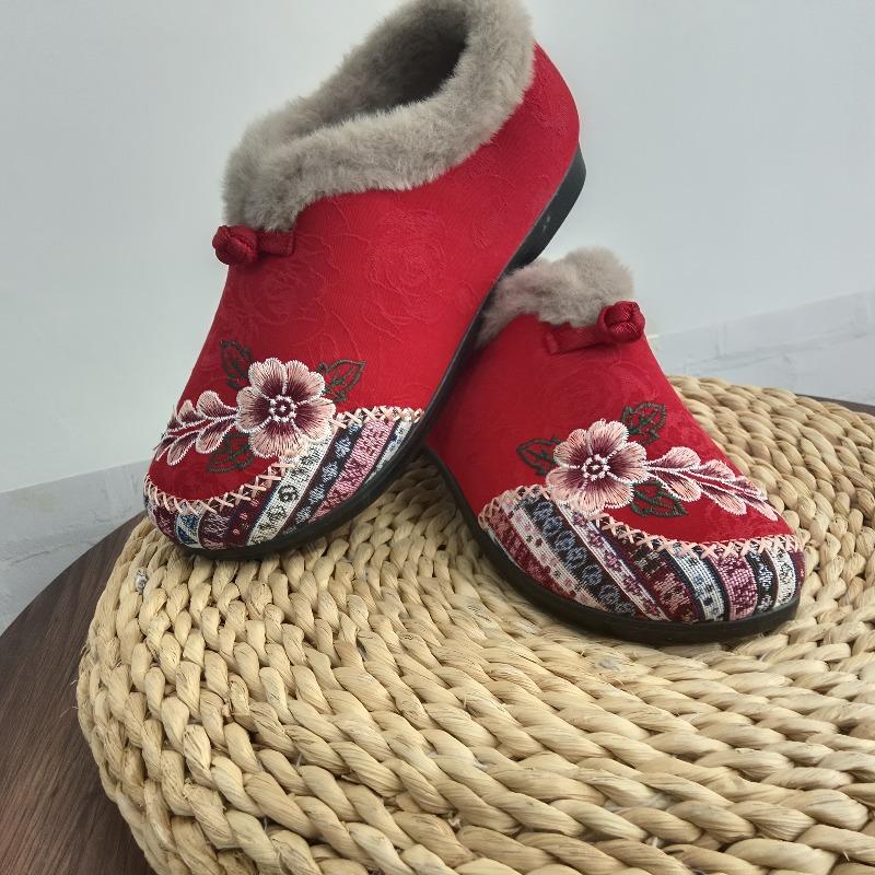 Shoes, Cotton Shoes, Embroidered Bags, Heels, Middle-aged and Elderly Woolen Shoes, Warm Ethnic Style, Comfortable Soft-soled Mother Cotton Shoes