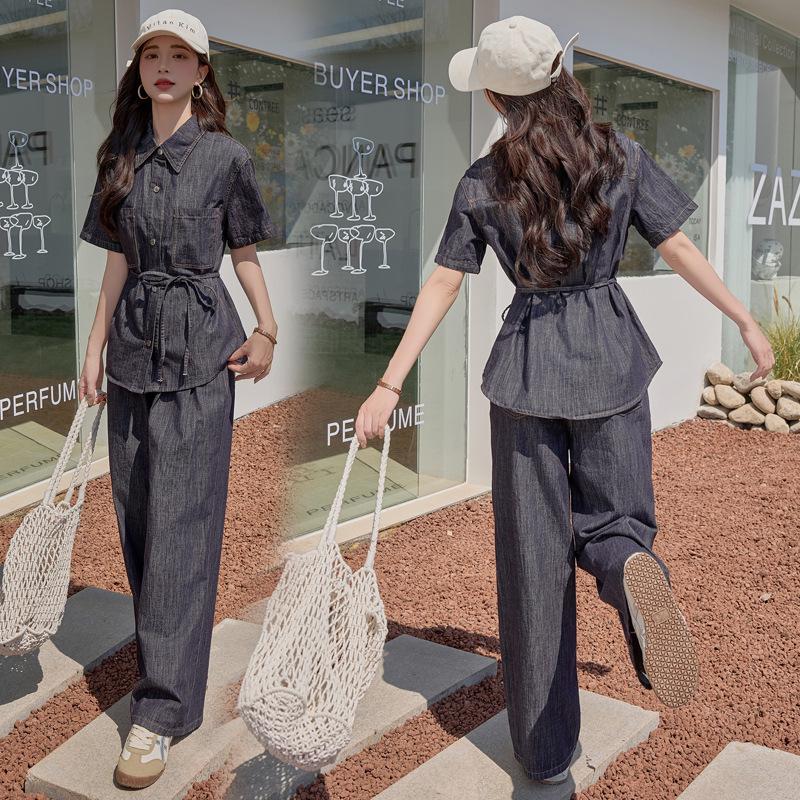 

Летний джинсовый костюм-двойка 2025: Стильный легкий комплект с футболкой с коротким рукавом и облегающими длинными брюками XL (120-135 Jin)