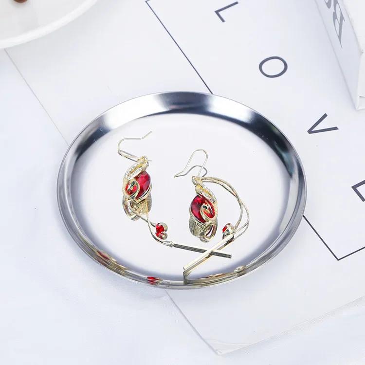 

Ins Wind Нержавеющая сталь Круглый поднос для хранения Настольный косметический поднос для ювелирных изделий Металлический поднос для хранения украшений для фотографий серебряный