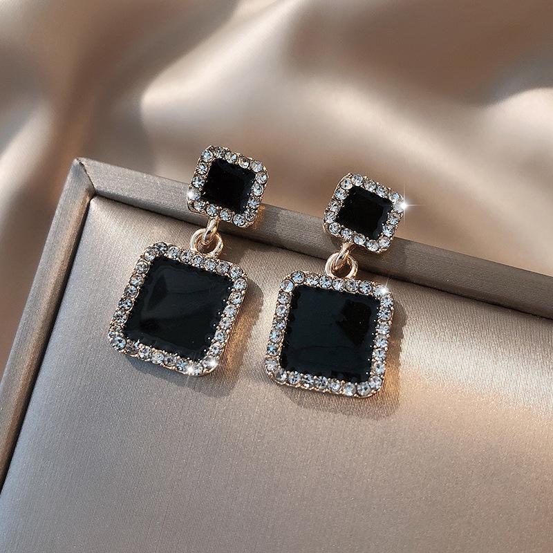 Elegant Black Rhinestone Square Stud Earrings: 2022 Korean Style Women's High-Class Dangles