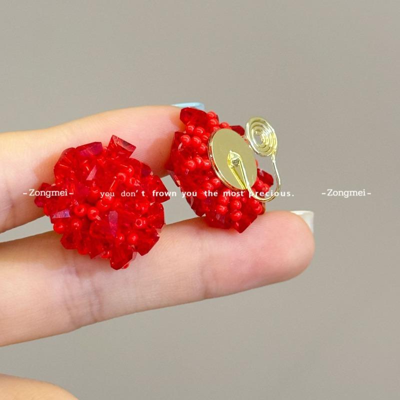 Blue beaded stud earrings heavy industry hand-woven hydrangea earrings white holiday wind ear clips mosquito coil disc s
