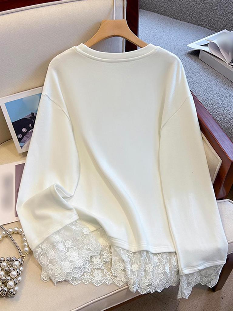 Women's European-Style White Long-Sleeve Lace Splicing T-Shirt, Mid-Length, Ideal for Autumn/Winter Layering or Standalone Wear, Covers Hips