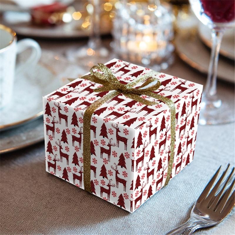 Festival Cartoon Reindeer Design Wrapping Sheets User Friendly Recyclable Paper For Christmas Parties Decorations