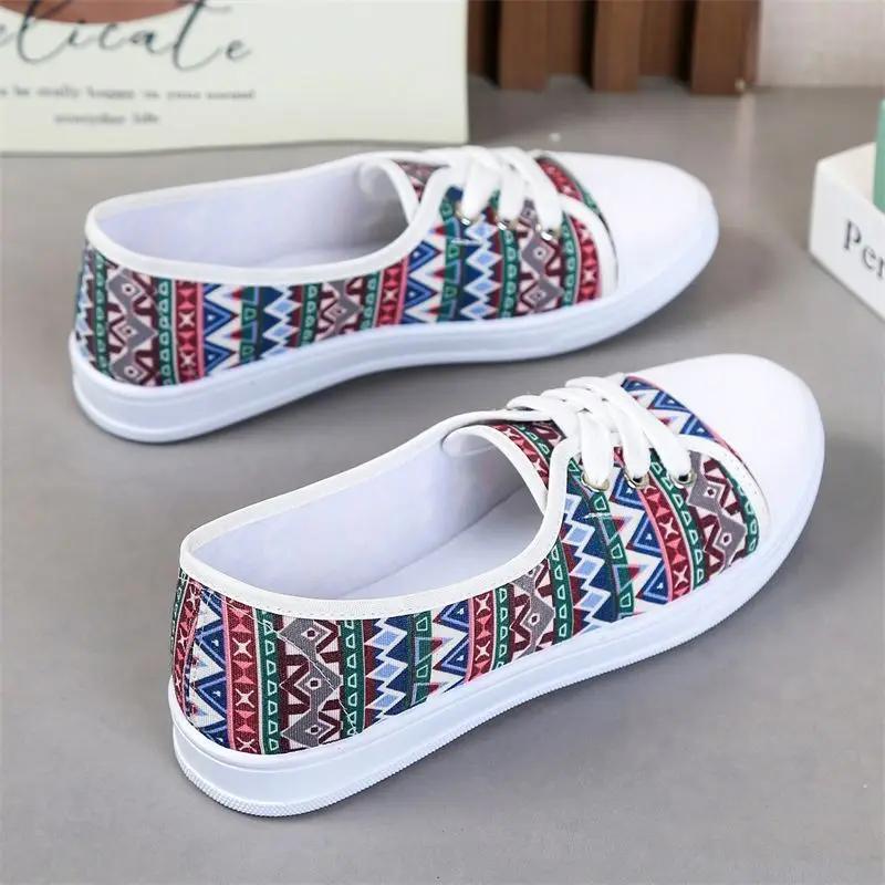 Fashion Fashion 2025 Slip On Canvas Shoes for Women 39 High Quality New In Designer Luxury Sale Cheap Korean Light Casual Woman Footwear