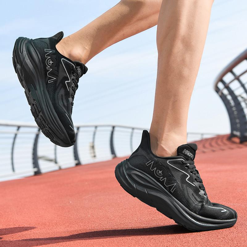 Nuove scarpe da corsa con plateau da uomo alla moda, sneakers in rete traspirante, scarpe da uomo per maratona e corsa all'aperto