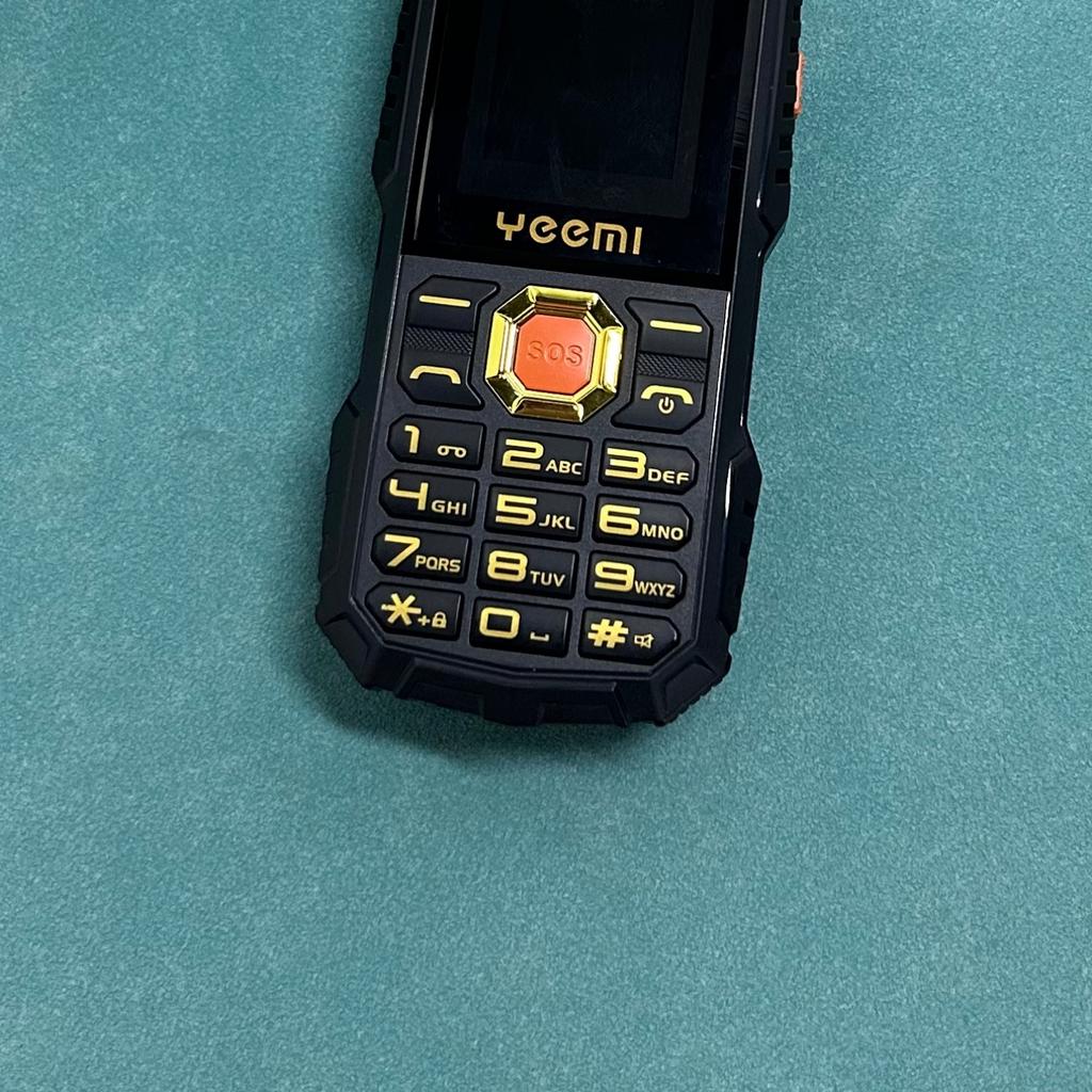 YEEMI Q7+ LTE 4G CellPhone 2.4inches Screen Dual SIM Dual Standby All Netcom Big Battery 1.3MP Camera Mobile Phone For Elderly