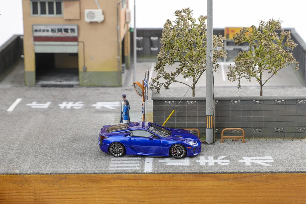 Focal Horizon X Model 1 1/64 Scale Lexus LFA - Pearl Blue Finished Model C33205