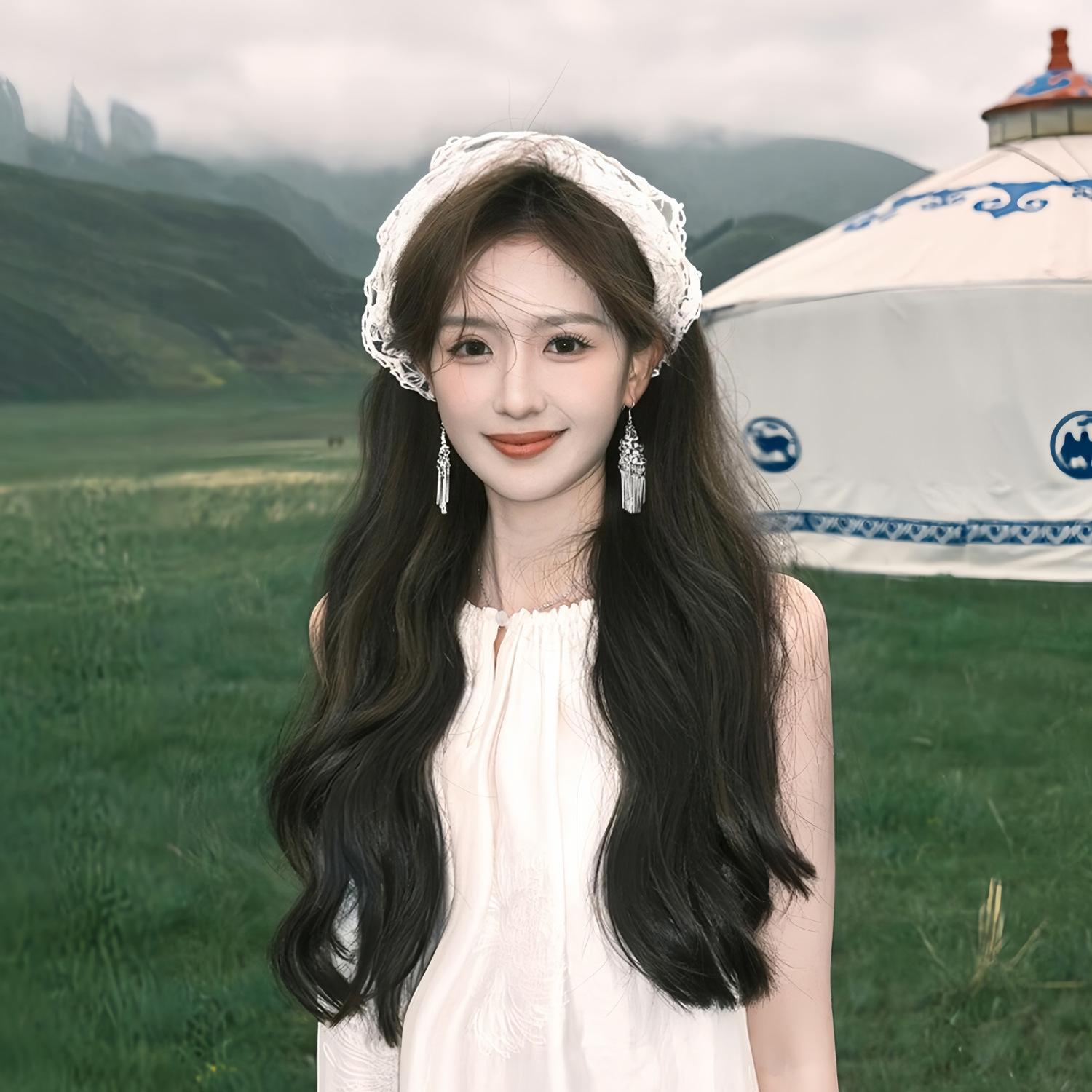 White lace headscarf triangular scarf female Sichuan west Xinjiang grassland seaside pastoral headband headgear knitted hair towel headband