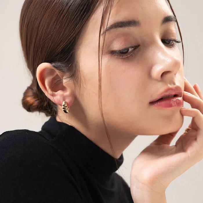 Jaynui Dune Curve Earrings Silver