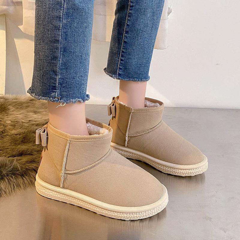 Snow Boots for Women's Winter New Casual and Comfortable Piled Thickened Flat-bottomed Muffins and Round-headed Short Boots for Women
