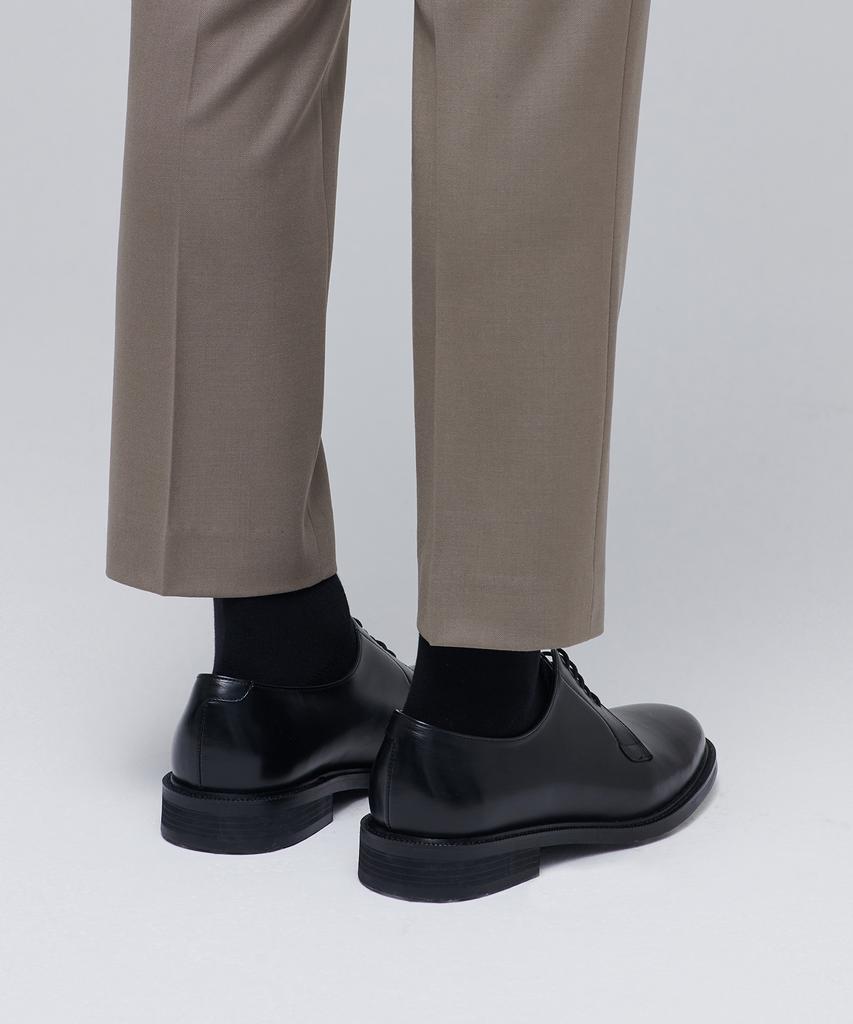 MUSINSA STANDARD Wool Tapered Hidden Banding Crop Slacks [Dusty Beige]