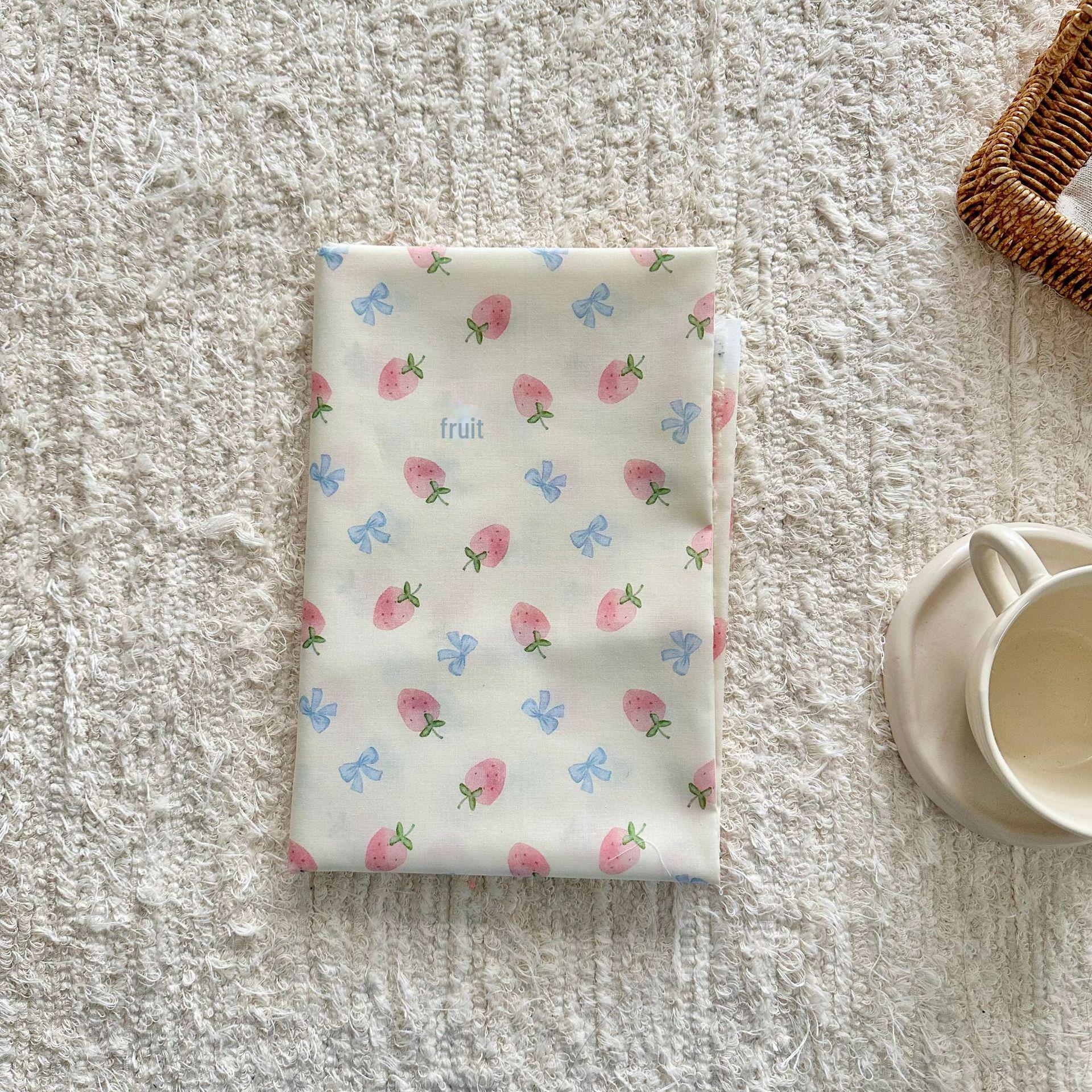 

Цифровая печать 100% хлопок корейская мультяшная цветочная ткань для женской, детской и взрослой одежды 95 cm