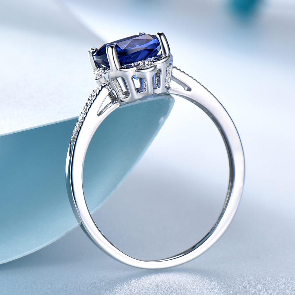 Umcho Tanzanite Gemstone Ring
