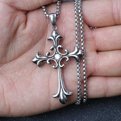 Fashion Personality Retro Gothic Cross Necklace For Men And Women Street Hip-Hop Trendsetters Versatile Pe
