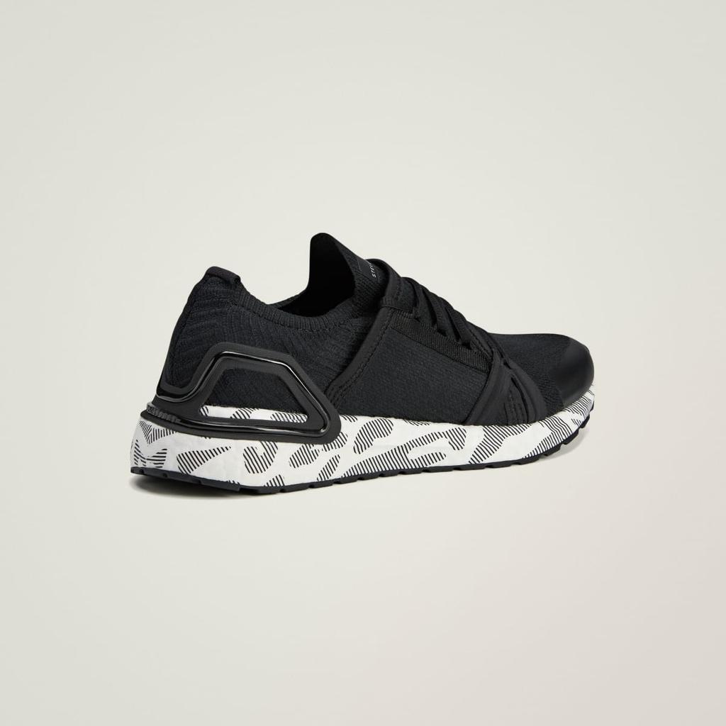 adidas by Stella McCartney Ultraboost DNA IH0087 Women's by Stella McCartney Sneakers Core Black / Core Black / Core Black