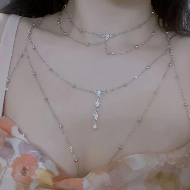 Sparkling Fashion Diamond Clavicle Chain Body Chain Trim Flash Diamond Pendant Niche Tassel Necklace Breast Chain Fashion Women