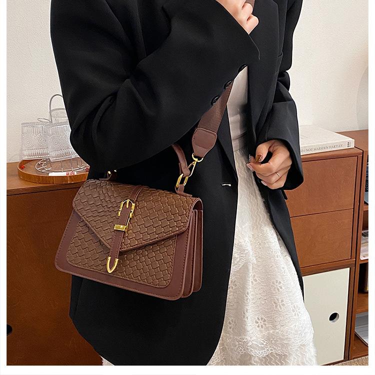 Retro Woven Textured Shoulder Bag New Fashion Trendy Geometric Square Crossbody Purse for Women