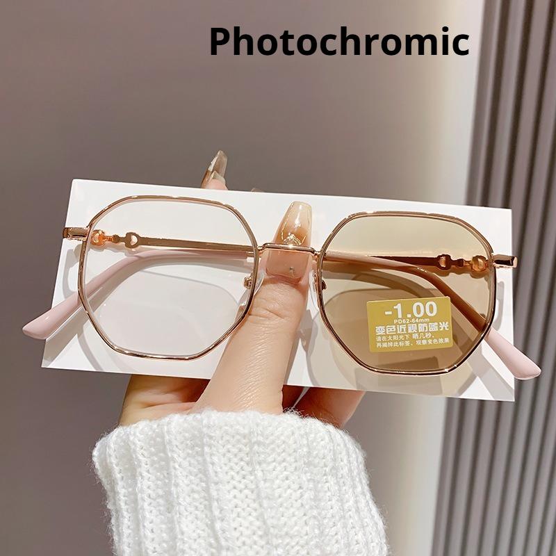Women's INS Style Photochromic Myopia Glasses Metal Oversized Frames Comfortable HD Blue Light Blocking Minus Diopter Eyeglasses