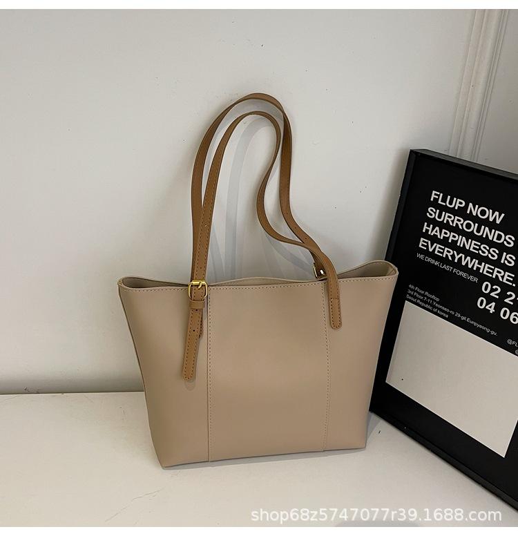 High-end commuting large-capacity bag 2025 new women's bag fashionable versatile shoulder bag summer popular tote bag