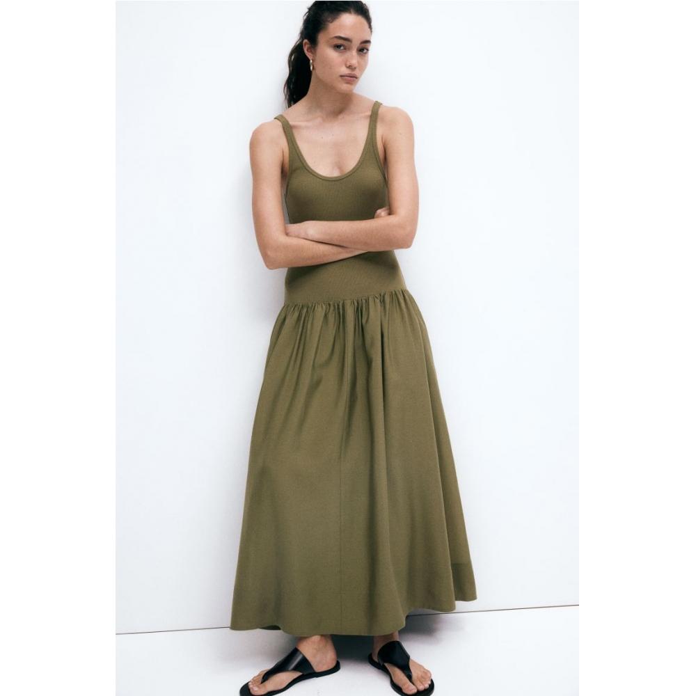 

Платье-клеш HM, цвет хаки, зеленый