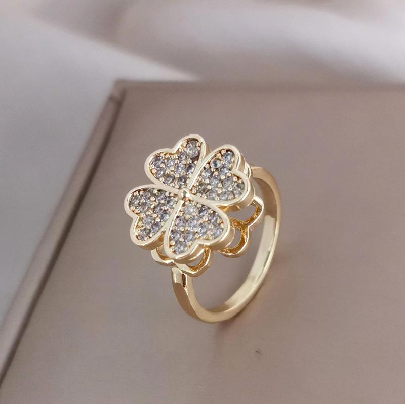 High Grade Luxury Rotating Four Leaf Clover Ring Female Niche Design Open Finger Ring Super Nice Girls Ring