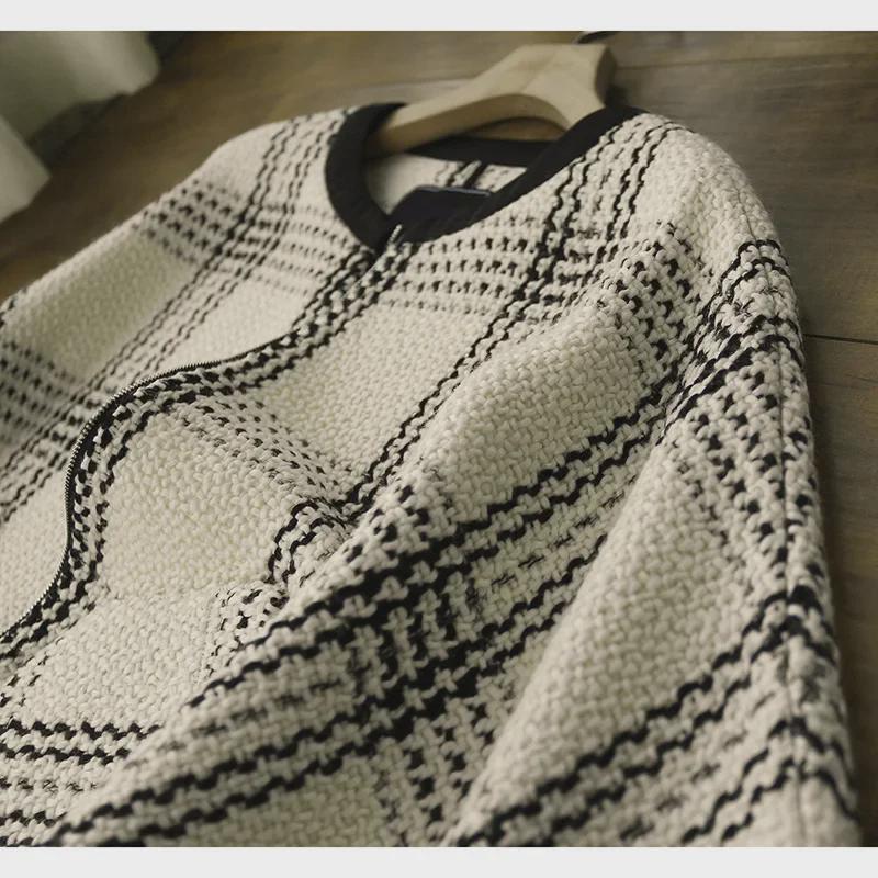 Elegant Black and White Checkered Bat Sleeve Wool Coat