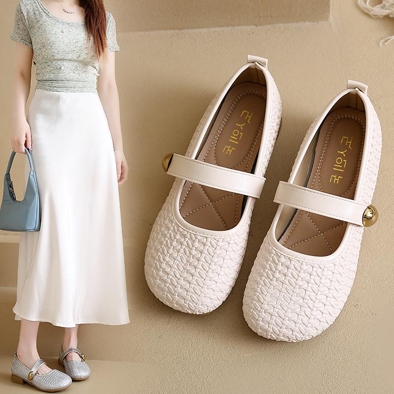 French flat-bottomed shallow-mouth single shoes for women's new autumn matching skirts, one-word belt woven Mary Jane shoes for women