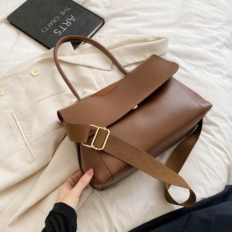 New Fashion Soft Surface Large Capacity Bag Women Commuter Shoulder Messenger Bag Street Hand Large Tote Bag