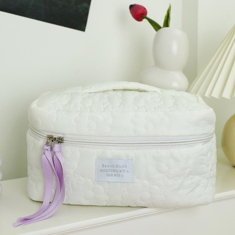 Quilted Cream Cloud Makeup Bag, Portable Handheld Cosmetics Storage, Large Capacity
