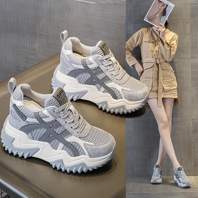 Small man inner height increase dad shoes women's 2025 autumn new sports shoes platform German training shoes versatile casual women's shoes