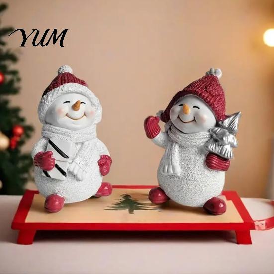 Winter Atmosphere Table Decor 2Pcs Christmas Snowman Figurine, Cute Tabletop Decor, Resin Snow Statue with Gift for Friends Knit Hat Scarf Home Mantel