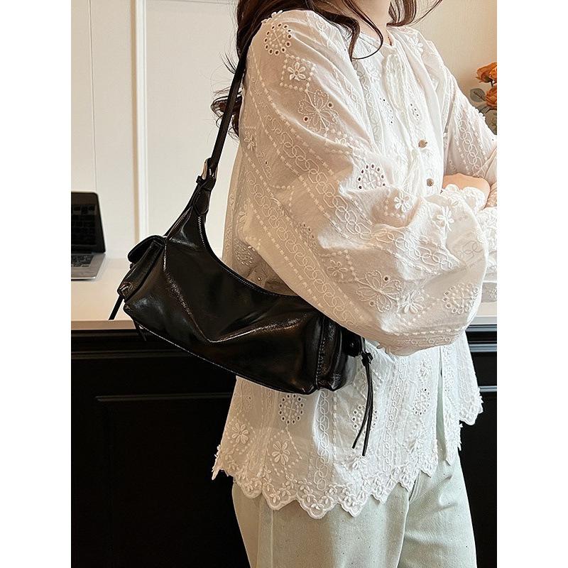 Fashion Red Soft Leather Commuter Bag Women's New Spice Girl Style Versatile Underarm Bag Shoulder Bag