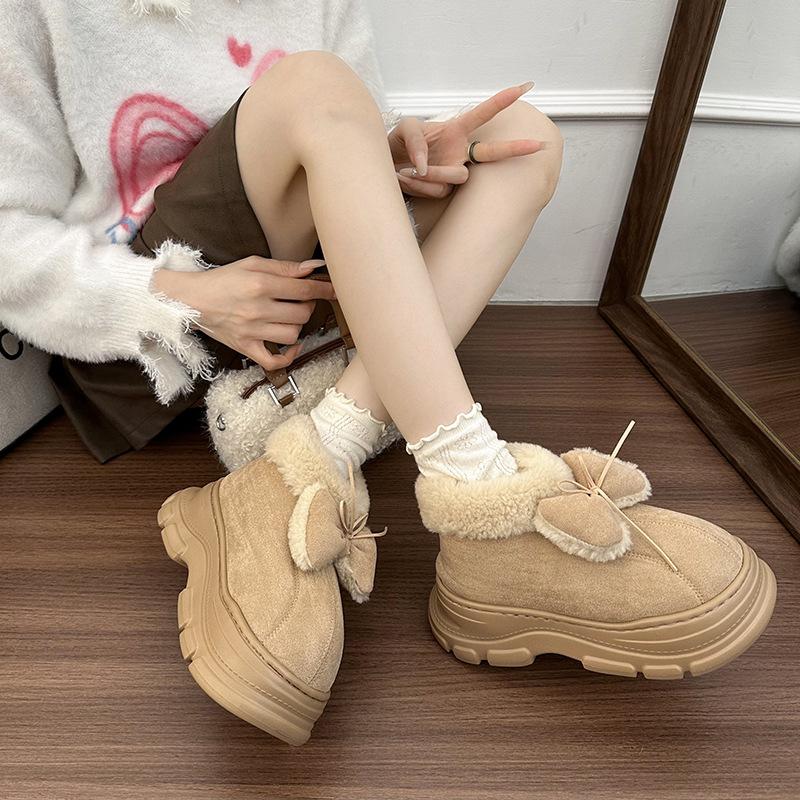 Women's Lightweight Chunky-Soled Winter Insulated Snow Boots with Bow Detail Faux Fur Lining, Slip-Resistant, Durable, Casual Athletic Cotton Boots