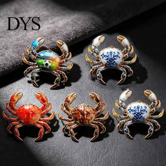 Scarf Brooch Clip Cute Crab for Women Men Vintage Enamel Lapel Fashion Accessory Pin Ocean Animal Jackets Hats Scarves Bags Elegant Jewelry