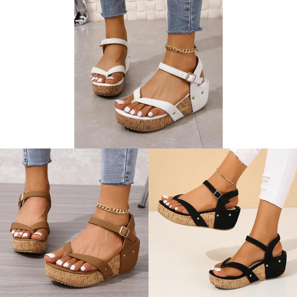 Summer Womens Roman Sandals With Thick Sole And Metal Studs For Casual Wear