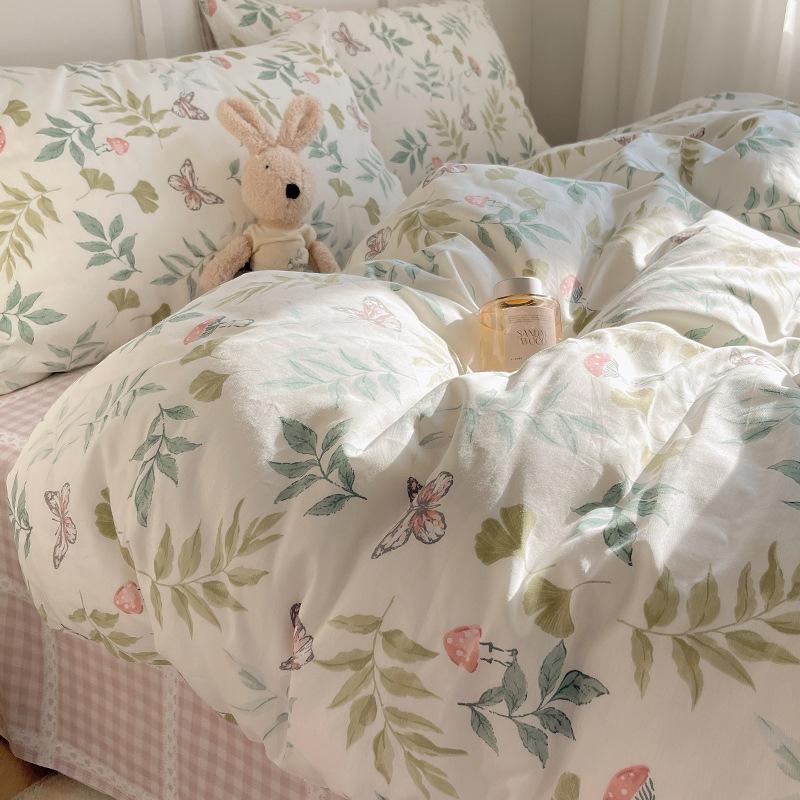 New Pure Cotton Cute Printed Bedding Sets Cartoon Nude Sleeping Skin Friendly Comforter Set Adult Bedsheet Kit for All Seasons