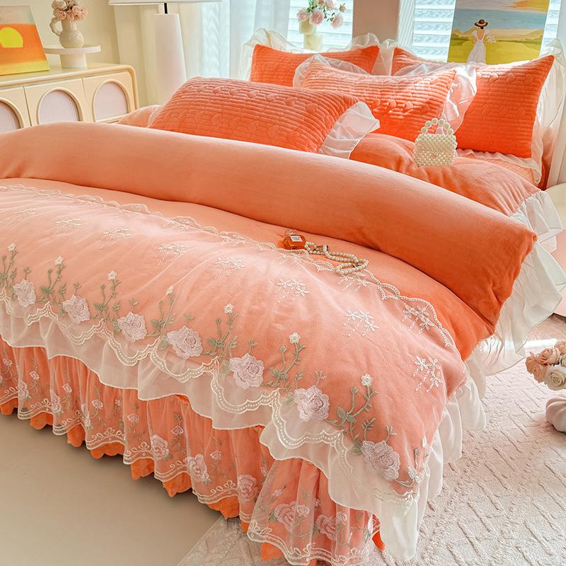 New Elegant Matte Milk Velvet French Lace Princess Style Bedspread Set