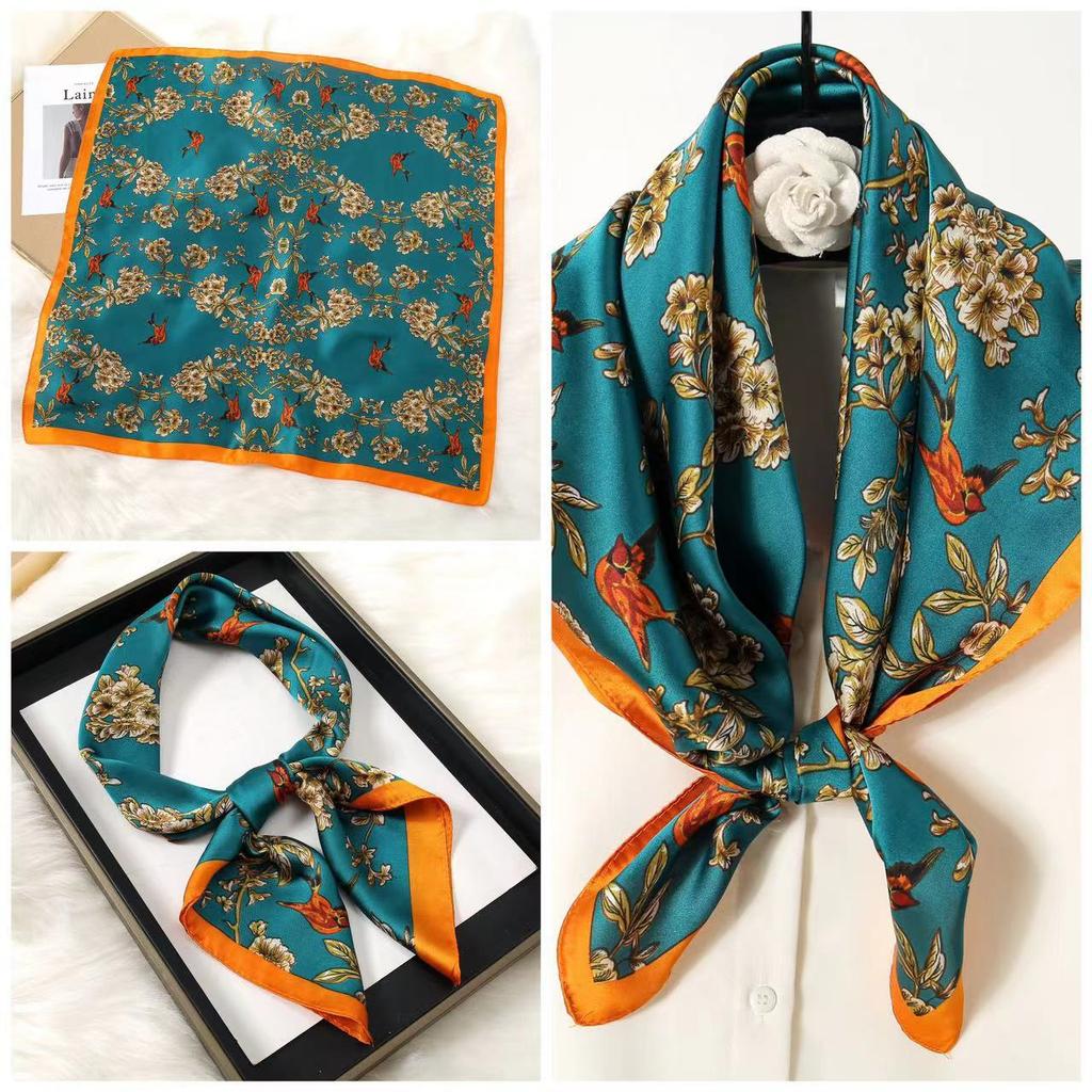 Eleganti Foulard di Seta da Donna Con Centinaia di Camicie, Assistenti di Volo, Decorazione Professionale, Protezione del Collo, Foulard, 70 Foulard Quadrati Piccoli.