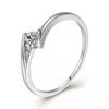 Bagues Mode Classiques pour Femmes Métal Couleur Or Zircon Blanc Bague pour Femmes Romantique Mariée Fille Bague de Demande Bijoux de Mariage Cadeau 2025