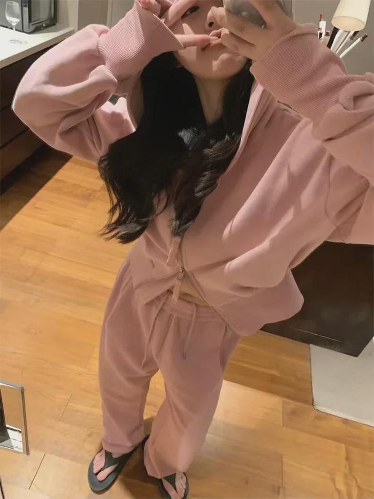 Women's Casual Sports Suit, 2025 Spring/Autumn: Korean Style Wide-Leg Pants & Slim Sweater Two-Piece Set