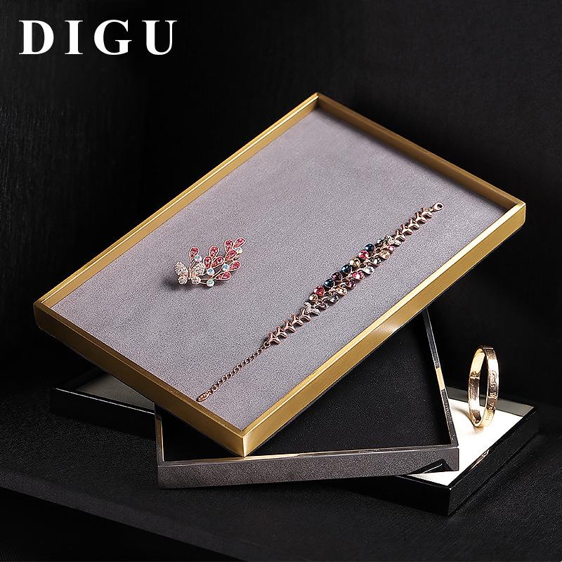 

Velvet Antique Metal Jewelry Display Tray for Rings and Necklaces