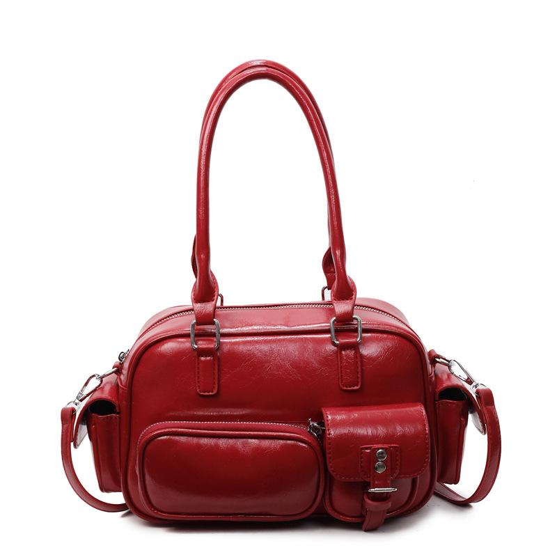 Portable pillow bag women's new armpit bag high-end niche shoulder bag commuter messenger bag